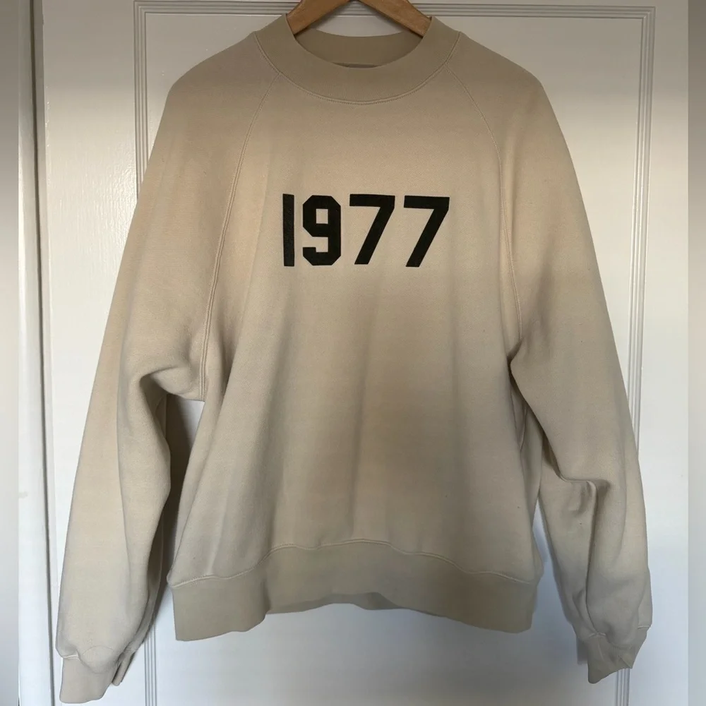 Essentials by Fear of God 977 Sweatshirt Unisex Size Small - Picture 2 of 4